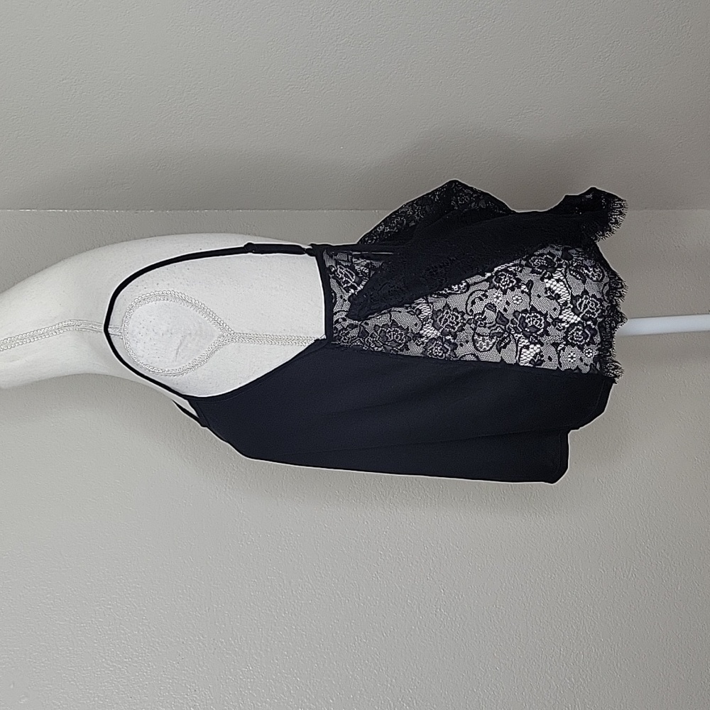 Adore Me Reign Black Camisole Short Set - Picture 4 of 10